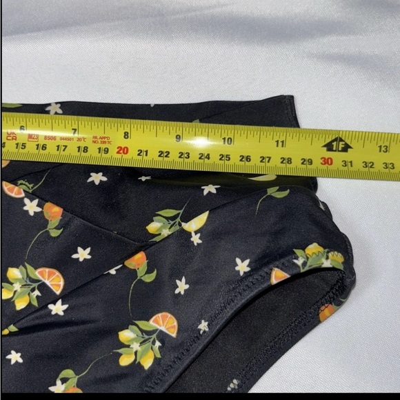 PINK Victoria’s Secret Bikini Bottoms ONLY 1 Piece Size S - Picture 4 of 9